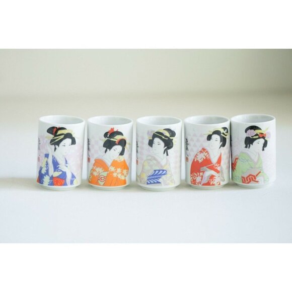Set  of Five Geisha Print Small Sake or Tea Cups - Picture 1 of 12